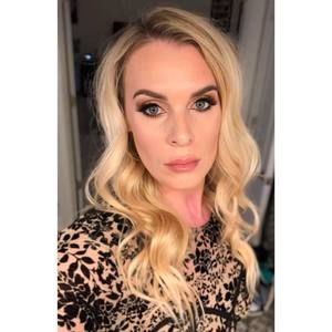 Meet your Posher, Angelica